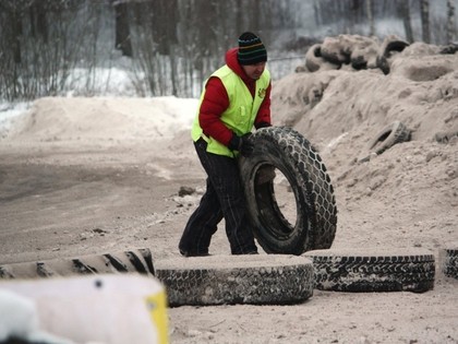 Garkalnes autotrase ar pilnu sparu gatavojas sacīkstei, taču ir pamatīgas dilemmas priekšā