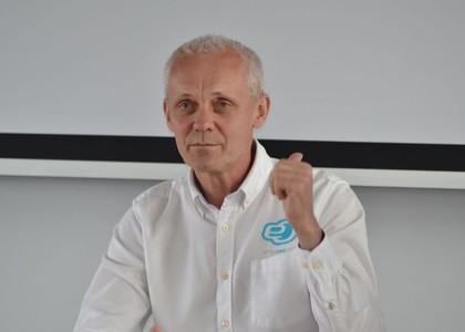 Dambis turpina Paikspīkas iekarošanu un gatavo 1400 Zs unikālu elektroauto