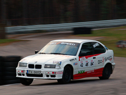 Ar aizraujošu posmu Biķerniekos noslēdzas rallija supersprinta sezona (VIDEO)