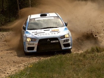 Talsu rallijā uz starta 78 ekipāžas no astoņām valstīm; pirmais starta numurs igauņiem