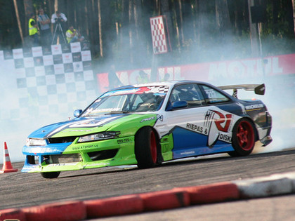 Latvijas PRO drifta sezona sāksies ar vērienīgajām EEDC sacīkstēm