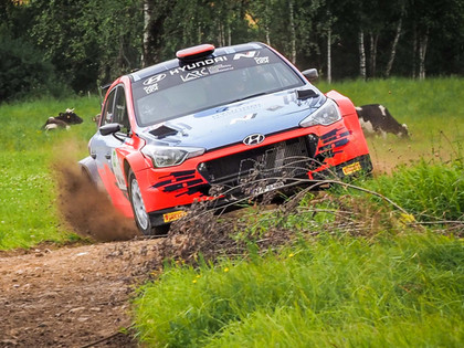 Pēc 'Samsonas Rally Rokiškis' pirmās dienas līderis Grjazins