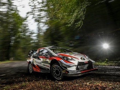 Velsas WRC sīvā cīņā līderis Tanaks, Latvalam avārija (VIDEO)