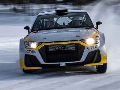 Audi Quattro atgriežas rallijā (VIDEO)