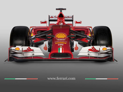 Jaunais Ferrari jau iesaukts par līkdeguni, Sauber pārsteidz ar harmonisku dizainu
