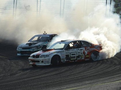 Blušs ar izcilu sniegumu izcīna otro vietu Formula Drift posmā