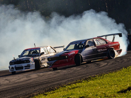 Latvijas drifta finālā uzvar čempions Jēkabsons, Siliņš un Krēsliņš (FOTO)