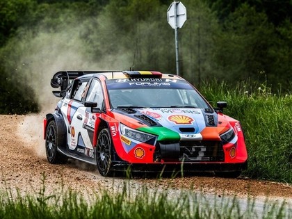 Pēc Horvātijas WRC pirmās dienas vadībā Noivils un Evans 