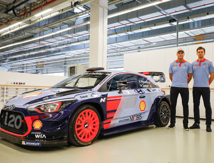 Mikelsens noslēdz līgumu ar 'Hyundai', komandā nākamsezon būs četras ekipāžas