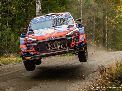 Pēc Somijas WRC pirmās dienas līderis Brīns