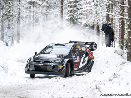 Toyota komandas braucēji vadībā pēc Zviedrijas WRC rallija pirmās dienas