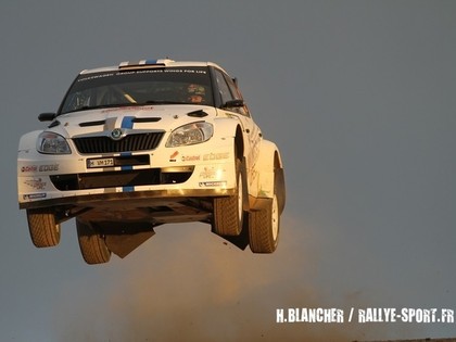 Lēbs met mieru, Solbergs un Latvala turpina (VIDEO)
