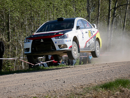 Kalnamuižā uzvar Feldmanis, Vorobjovs ar BMW ātrākais 2WD Open (FOTO, VIDEO)