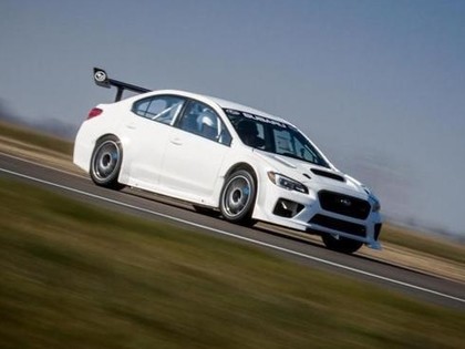 Higins ar Subaru centīsies uzstādīt jaunu rekordu bīstamākajās sacīkstēs (VIDEO)