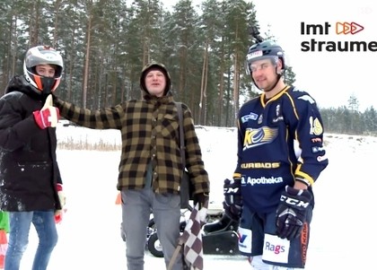 ZeKurbulis video: Kurš ātrāks ledus trasē - hokejists uz slidām vai Šlēgelmilhs ar kartingu
