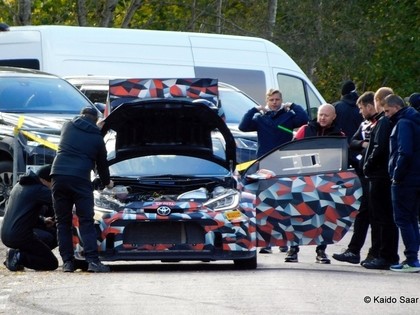 'Toyota' jauno Rally2 automašīnu testē Igaunijā