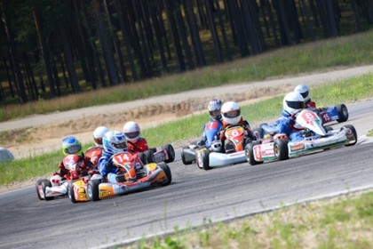 Kartinga čempionāta 2. posmā aizraujošas cīņas DD2 un Rotax MiniMax klasē