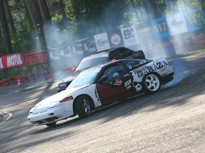PRO driftā šogad gaidāmi Nissan un Toyota ar BMW V8 dzinējiem