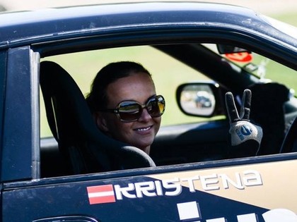 Latviešu driftere Kristena par lielajiem mērķiem un to, vai viegli būt sievietei autosportā