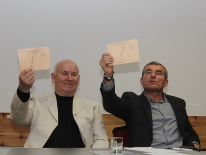 LAF Standarta automobiļu komisijas biedri paliek uzticīgi Jurim Mūrniekam