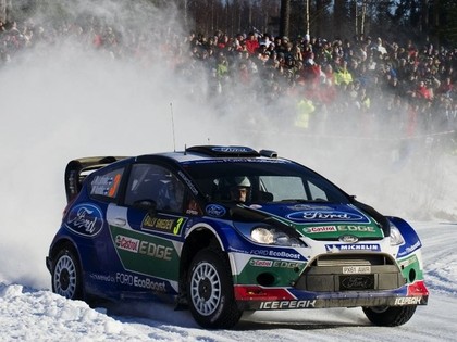 WRC 2. diena: Zviedrijā sīva cīņa starp somiem, Lēbu turpina vajāt neveiksmes