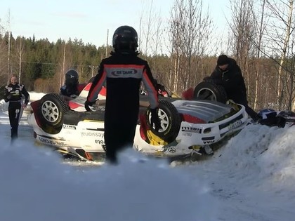 Latvala Somijas rallijā piedzīvo avāriju (VIDEO)