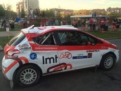 Pēc 300 Ezeru rallija pirmās dienas līderis Plangi, Balodim un T.Lielkājim avārijas