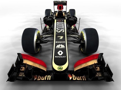 Lotus F1 prezentē jauno Raikonena spēkstaciju (FOTO)