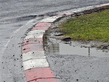Vai WTCC uzlikts lietus lāsts?