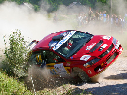 Noskaidrotas fotogrāfijas, kas piedalīsies izstādē 'Rallijs. Uz riska robežas.'
