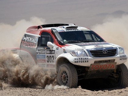 Spriedze Dakaras rallijā piaug, krievu braucējs tiek nosaukts par vājprātīgu