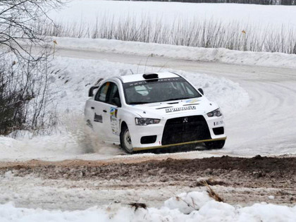 Pēc trim ātrumposmiem Alūksnes rallija vadībā izvirzījies Andis Neikšāns 