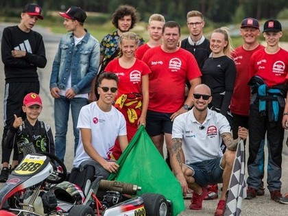 Probācijā esošie jaunieši iejūtas 'LMT Autosporta Akadēmijas' pilotu lomā