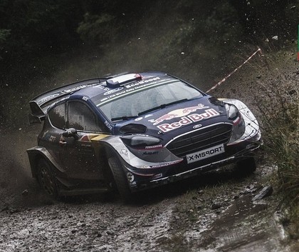 Velsas WRC treniņos ātrākais Evans, debiju WRC2 klasē piedzīvo Rovanpera