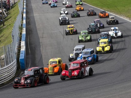 Uz NEZ 'Legend Cars' čempionāta noslēdzošo posmu Somijā dodas seši latvieši