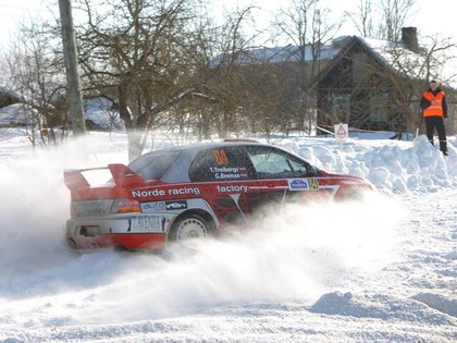 Video reportāža: sniegs un kupenas rallijā Sarma 