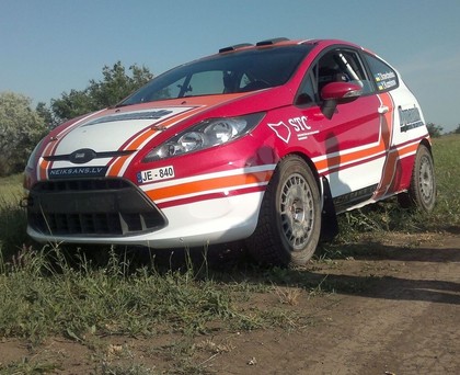 A.Neikšāns iegādājas jaunu sporta auto (FOTO)