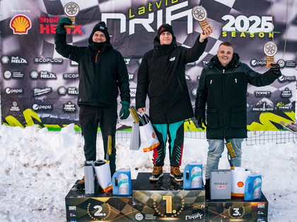 Ziemas drifta 2. posmā jauni uzvarētāji, uz starta arī 9 gadus vecs braucējs (VIDEO)