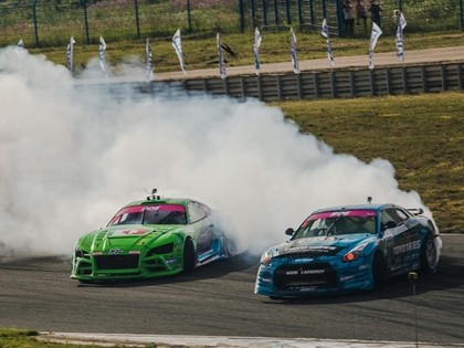 Blušs ar aizlienētu auto izcīna otro Krievijas drifta čempionāta uzvaru (FOTO)