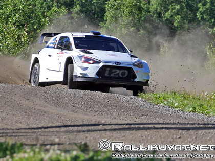 'Autoglym' rallijā izstājas 100 ekipāžas, uzvaru pirms Somijas WRC izcīna Noivils (VIDEO)