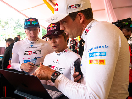 Rovanpera un Tanaks lepojas ar Katsutu