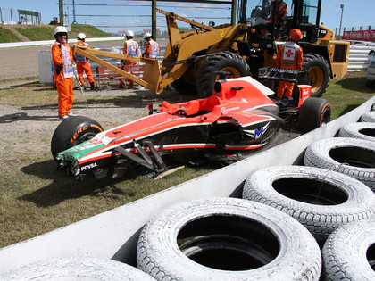 F1 treniņi iesākas ar vairākām avārijām (FOTO)