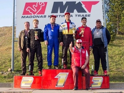 "LMT Autosporta Akadēmijas" Skolu kartingu kausa 1.posmā uzvar Daugavpils komanda