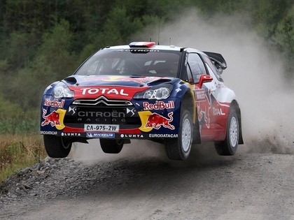 Velsas rallija kvalifikācijā ātrākais Lēbs, Tanaks gandrīz avarē (FOTO, VIDEO)