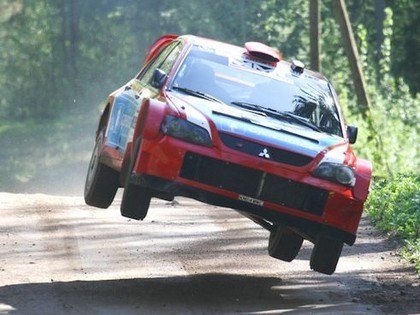 Talsu rallija otrajā dienā iekļauts lielais tramplīns (VIDEO) 