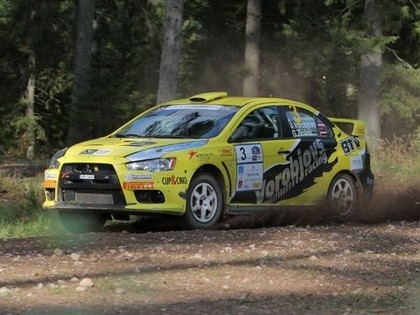 Labākie līdzjutēju foto un video mirkļi no Latvijas rallija