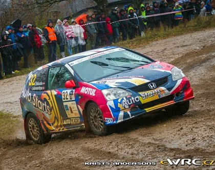 Latvijas rallija čempions Balodis pārdod auto un raugās pilnpiedziņas virzienā