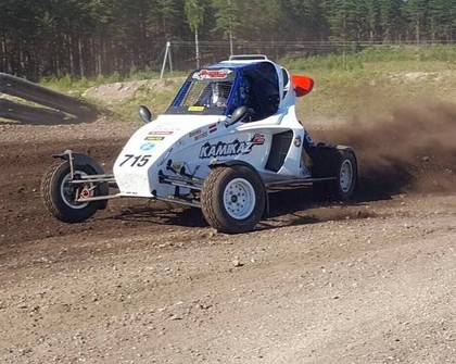 Latviešu sportisti  NEZ Rallijkrosa posmā 333 trasē uzrāda lieliskus rezultātus