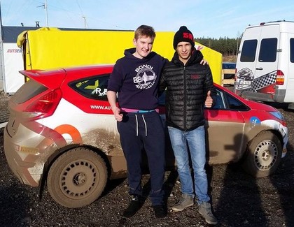 Latvijas rallijā nākamgad startēs vēl viens braucējs no Anglijas (FOTO)