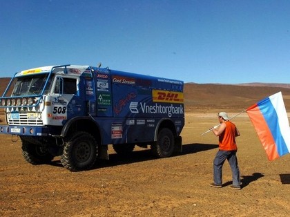 Pārdošanā izlikts Dakaras rallijā uzvarējušais 900 Zs jaudīgais Kamaz